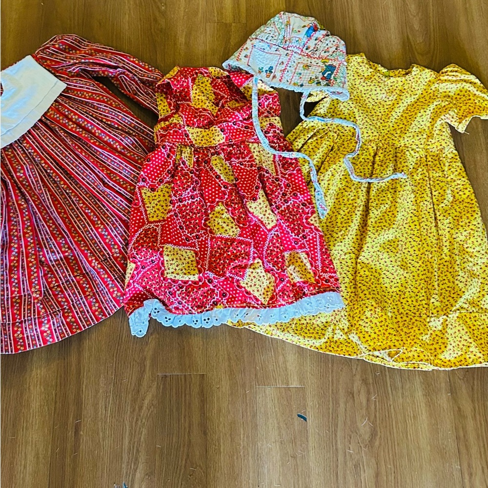 Heritage set Pioneer Days dresses rodeo Prairie costume Set bonnet vintage